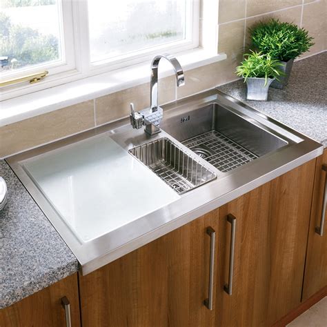 Undermount Stainless Steel Kitchen Sink Constructed for Modern Dish ...