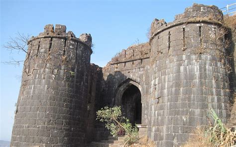 Sinhagad Fort Pune - History, Timings, Weather, Trek, Distance, Images ...