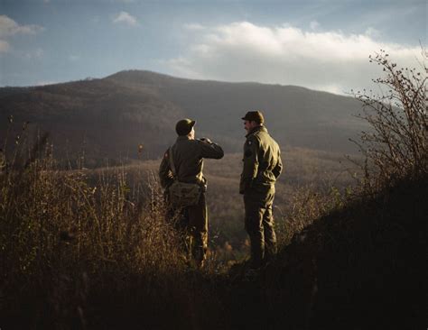 Famous Hunters: A Look into the World of Hunting Legends