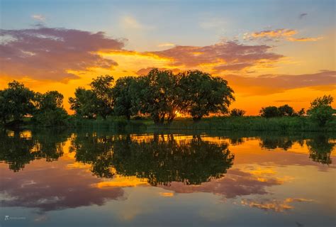 Colorful summer sunset in the Volga River delta · Russia Travel Blog