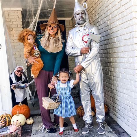 Wizard of Oz family costume | Family halloween costumes, Family themed ...