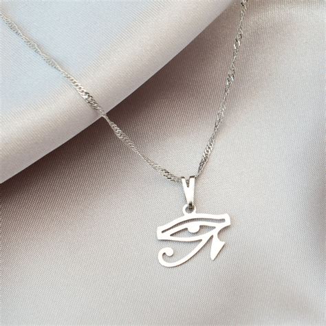 Eye of Horus Necklace (Silver) | Moonlistic