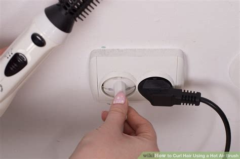 3 Ways to Curl Hair Using a Hot Air Brush - wikiHow