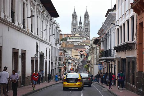 25 AMAZING Things to do in Quito, Ecuador - Destinationless Travel