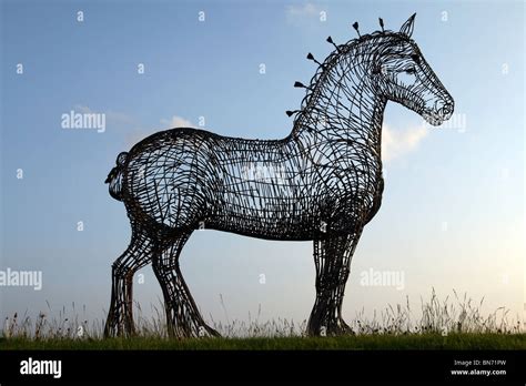 Clydesdale Horse steel sculpture, Heavy Horse by Andy Scott ...