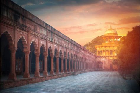 Majestic Red Fort: A Glimpse into Architectural Marvel of Delhi ...