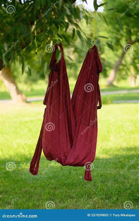 Sports Hanging Fabric Hammock for Aerial Yoga, Meditation, Outdoor ...