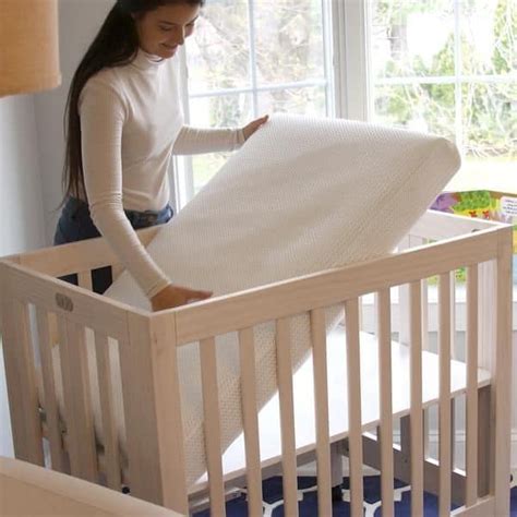 A Guide To Choosing The Right Crib Mattress Size (2024)