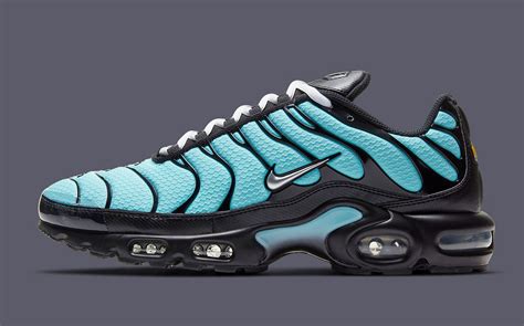 Nike Air Max Plus "Tiffany" Tackles a Classic Dunk Colorway | HOUSE OF HEAT