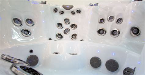 How to control your hot tub jets - Master Spas Blog