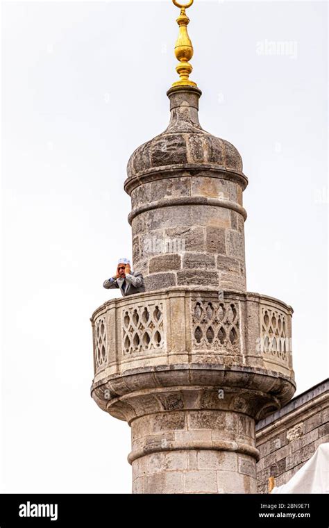 Muezzin singing from the minarett of Topkapi, Fatih, Istanbul, Turkey ...