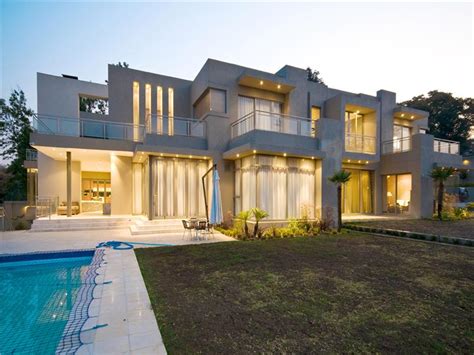 African Beautiful Mansions