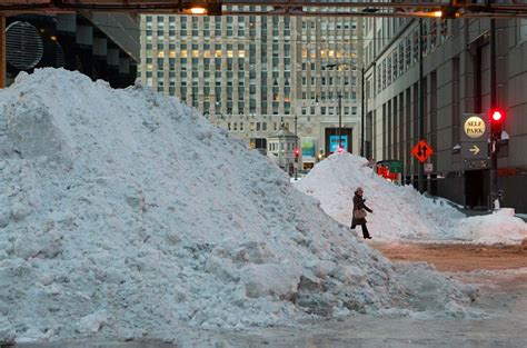 Chicago Snow Blizzard - Almost a Snow-Go - Assignment Chicago