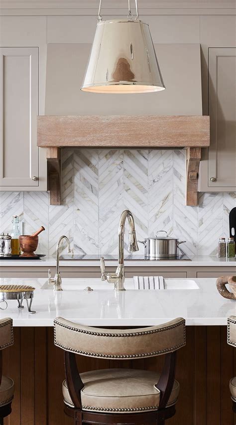 Marble Calacatta Gold Chevron Backsplash Tile | 1000 | Kitchen ...