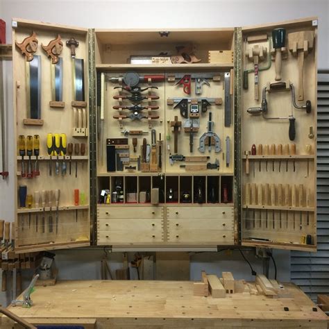 IMG_7528.JPG (1600×1600) | Tool cabinet, Woodworking tool cabinet ...