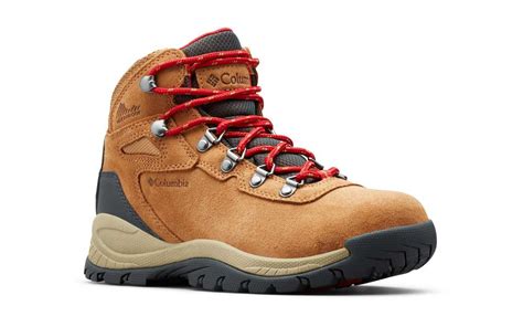 The 14 Best Hiking Shoes and Boots for Women in 2021, According to ...