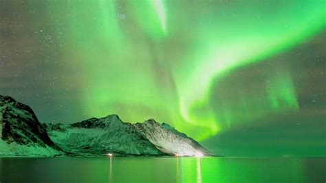 Aurora Borealis Lights Up The Sky In Norway | RTM - RightThisMinute