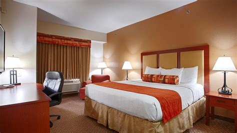 Best Western Plus Waxahachie Inn & Suites, TX - See Discounts