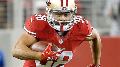 Niners promote Jarryd Hayne to active roster