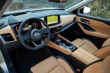 2022 Nissan Rogue interior