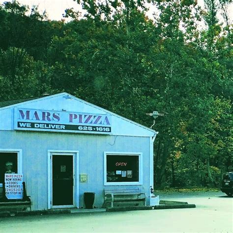 MARS PIZZA - Restaurant Reviews, Photos & Phone Number - Tripadvisor