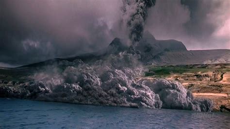 Volcanic eruption, Santorini (HD) - YouTube