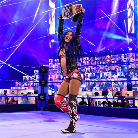 Smackdown Women's Champion Sasha Banks 💙 | Wwe girls, Wwe female ...