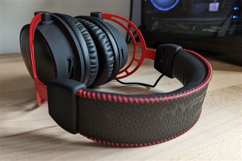 HyperX Cloud Alpha Wireless review: battery champ | Stuff