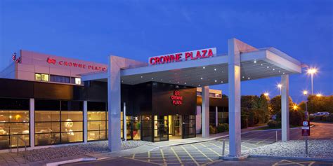 Crowne Plaza Manchester Airport Map & Driving Directions