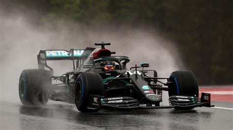 Hamilton masters the rain to put Mercedes on pole for Styrian GP - CGTN