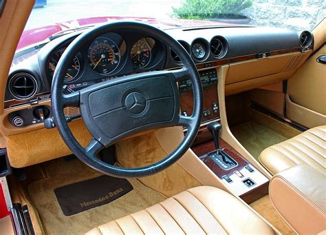 1986 Mercedes 560SL interior | Mercedes benz classic, Mercedes, Mercedes sl