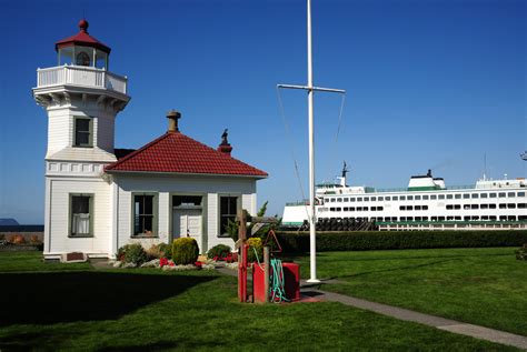 Day trip discoveries: Historic Mukilteo Lighthouse now open for tours ...