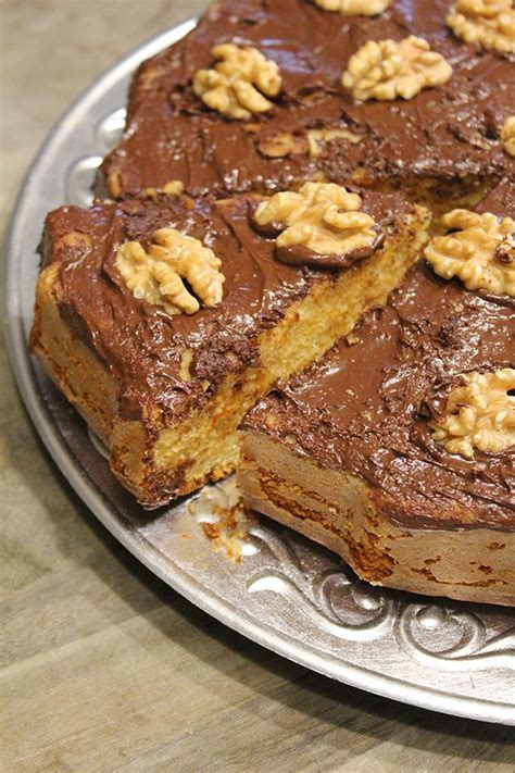 Apple carrot cake | Easy cake, Carrot cake, Easy cake recipes