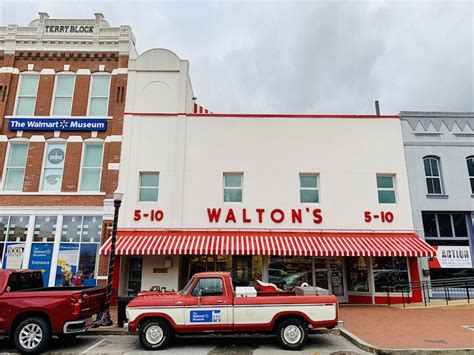 8 tips for your visit to The Walmart Museum in Bentonville, Arkansas ...