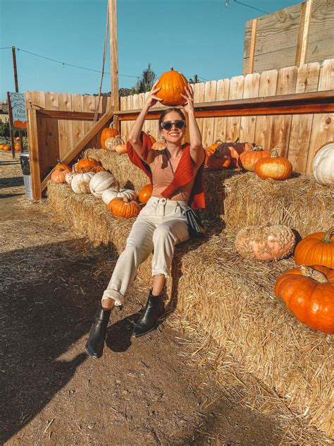 5 Pumpkin Patch Outfit Ideas to try this Fall - Palm Trees & Pellegrino