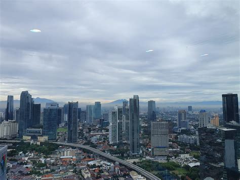 Jakarta Skyline on a Clear Morning (02/2020) : indonesia