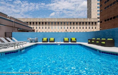 Holiday Inn Express Nashville Downtown Conf Ctr, an IHG Hotel Pool ...