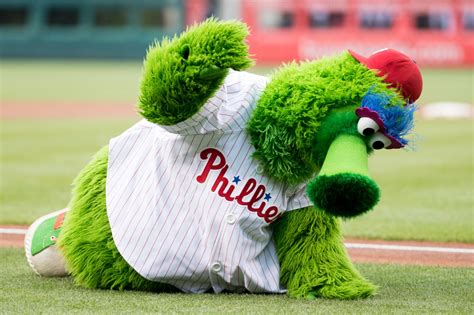 Phanatic is back! Original Phils mascot can stay in Philly | WNCT