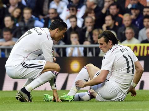 Real Madrid Coach Explains Gareth Bale Injury | Football News