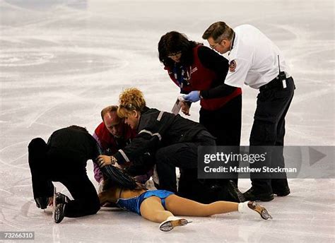 Skaters Jessica Dube Photos and Premium High Res Pictures - Getty Images