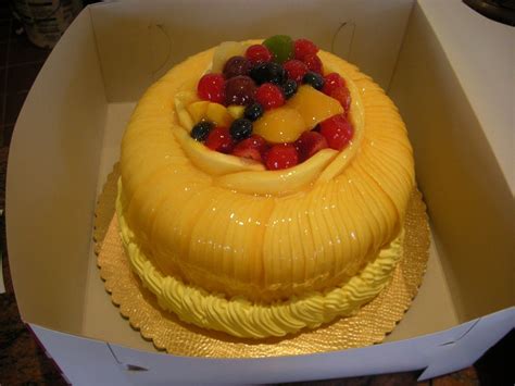 mango cake! | Mango cake, Cake decorating, Easy cake decorating