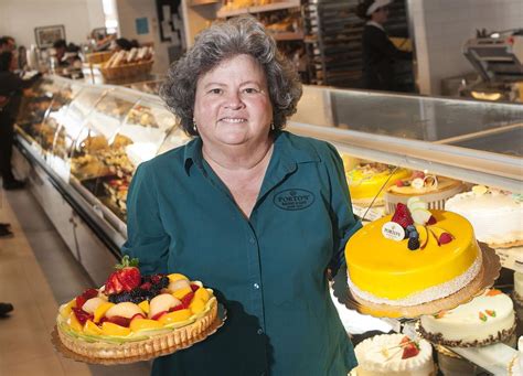 Cuban bakery in Los Angeles Porto’s Bakery becomes a SoCal institution ...