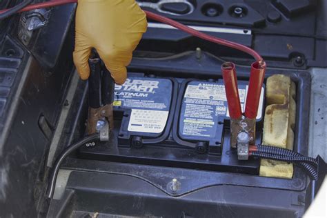 How To Jumpstart A Car Battery How To Use Jumper Cables | lupon.gov.ph