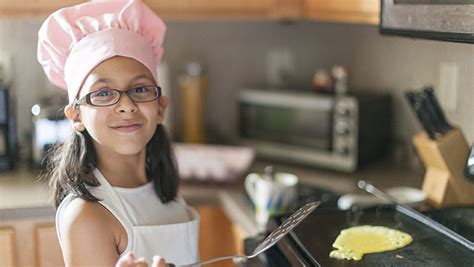 Cooking Breakfast with Your Family - Mindful by Sodexo