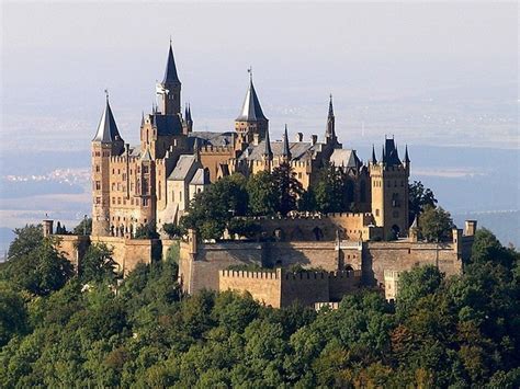 Burg Hohenzollern w Hechingen. Zamek jak z bajki | Nasze Miasto