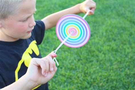 DIY Paper Spinner for Endless Fun | Make and Takes