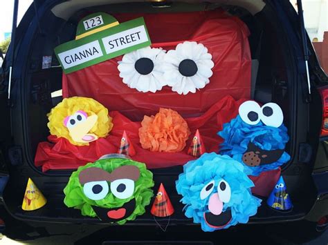 "Gianna Street" Sesame Street Trunk or Treat trunk utilizing tissue ...