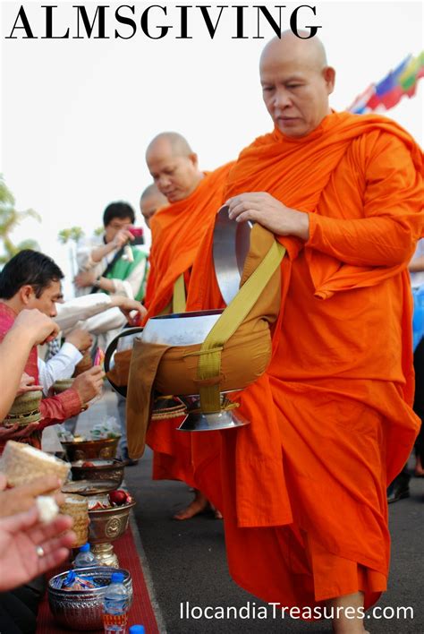 Treasures of Ilocandia and the World: Morning Almsgiving in Vientiane