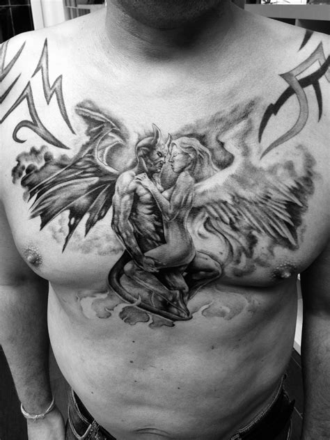 Brust Tattoo Demon and Angel | Tatouage de démon, Tatouage ange démon ...