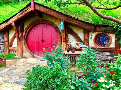 Hobbiton Movie Set and Banquet Tour Review - Life In Wanderlust